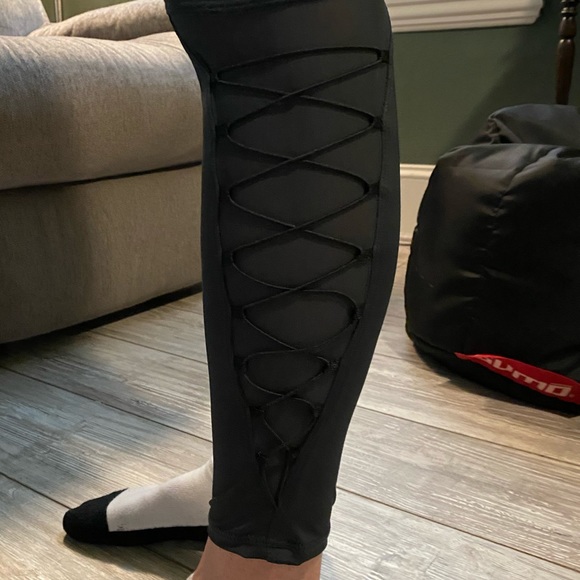 WORN ONCE FABLETICS SET. - Picture 11 of 11